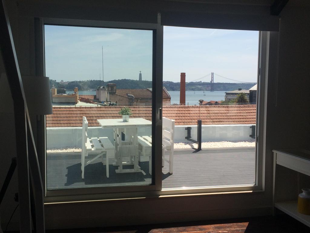 A Terrace On A Topfloor With A View Lisboa Kültér fotó