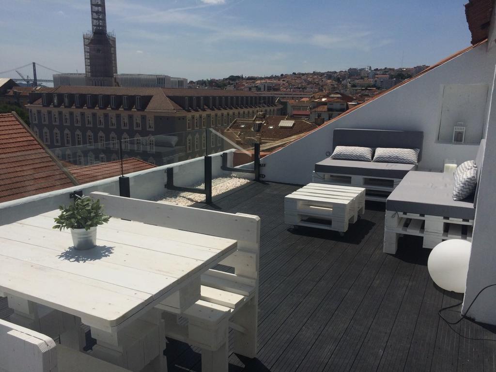 A Terrace On A Topfloor With A View Lisboa Kültér fotó